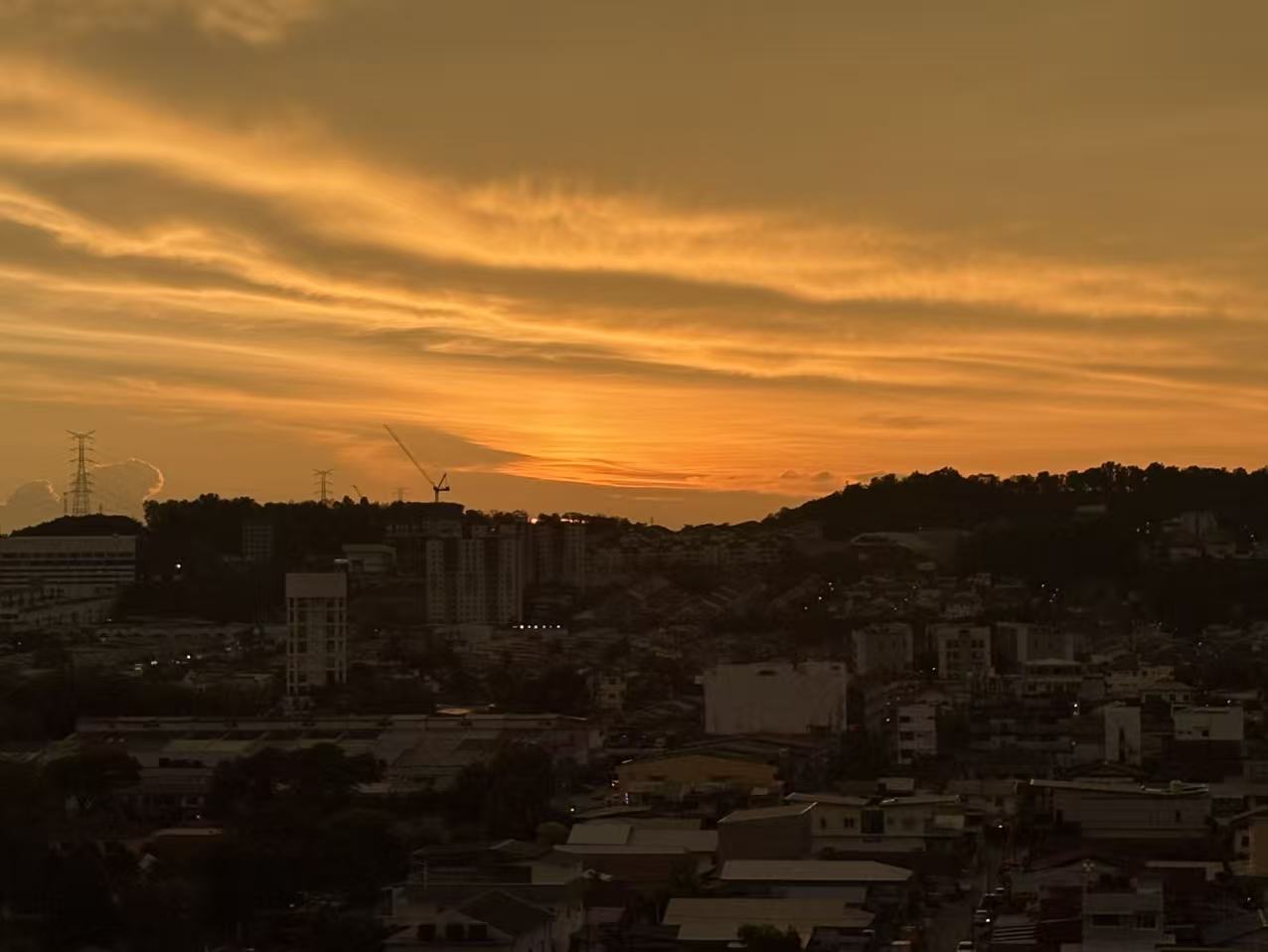 难捱：所有烟火与我无关