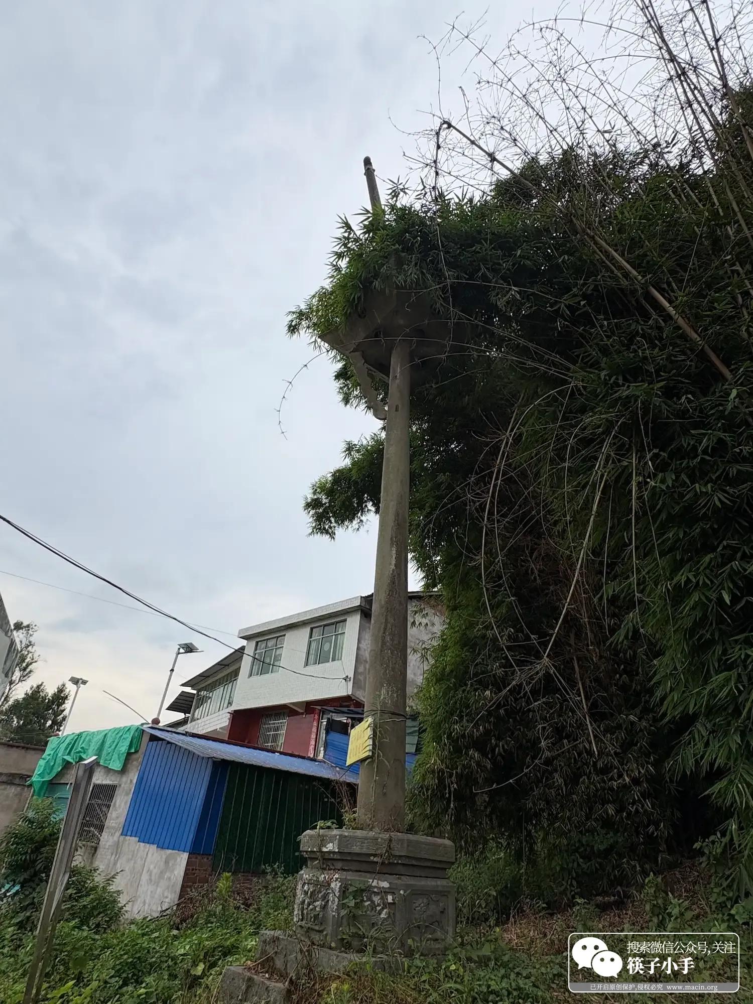 望柱快倒了