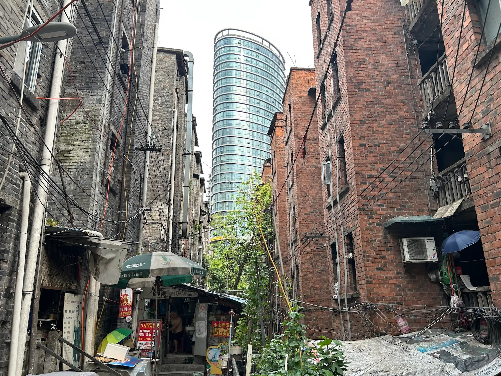 观音桥禁地：从野水沟到重庆三钢厂